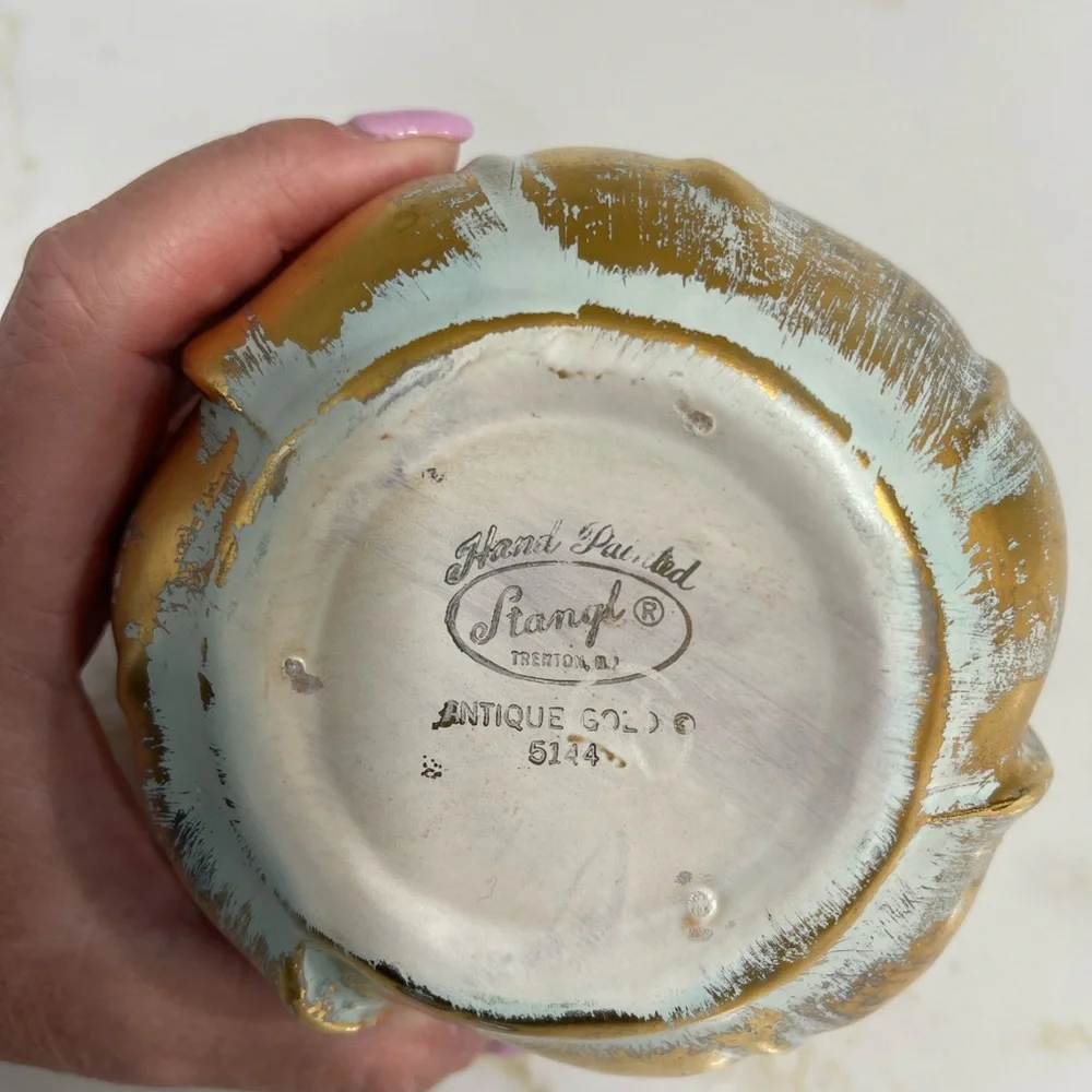 STANGL HAND PAINTED MID CENTURY 22K ANTIQUE GOLD TEA ROSE VASE MADE IN THE USA